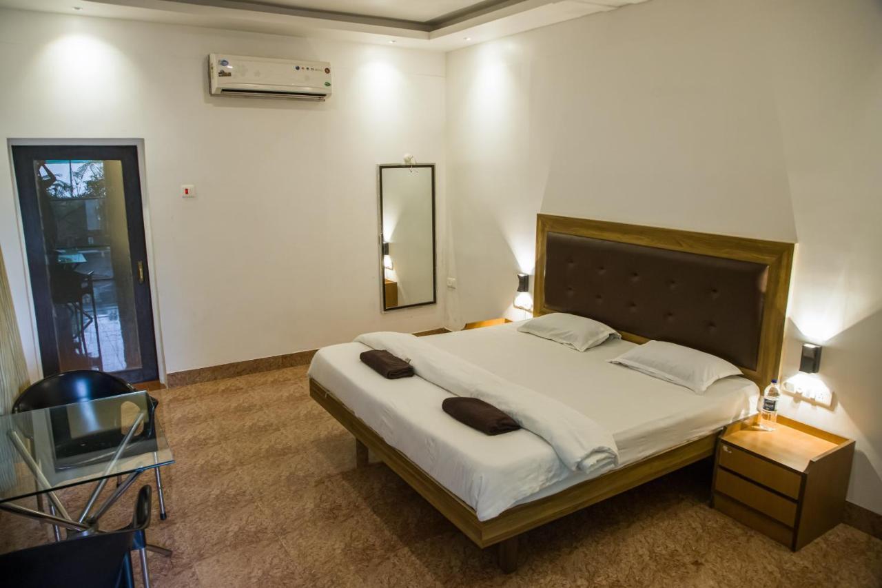 Sanidhya Beach Resort Alībāg Eksteriør bilde