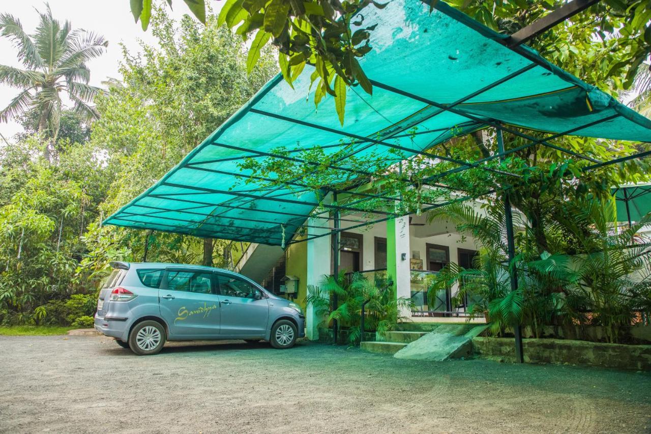 Sanidhya Beach Resort Alībāg Eksteriør bilde