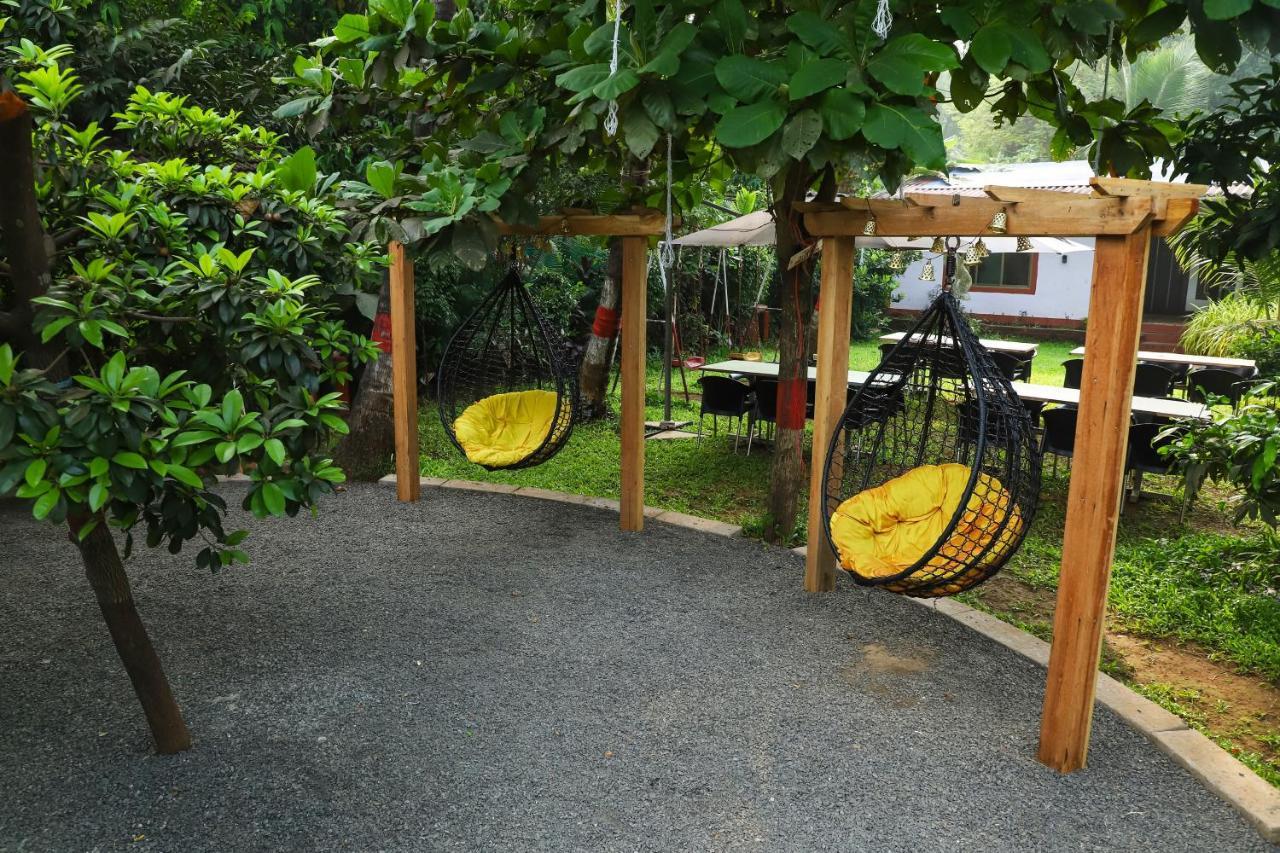 Sanidhya Beach Resort Alībāg Eksteriør bilde