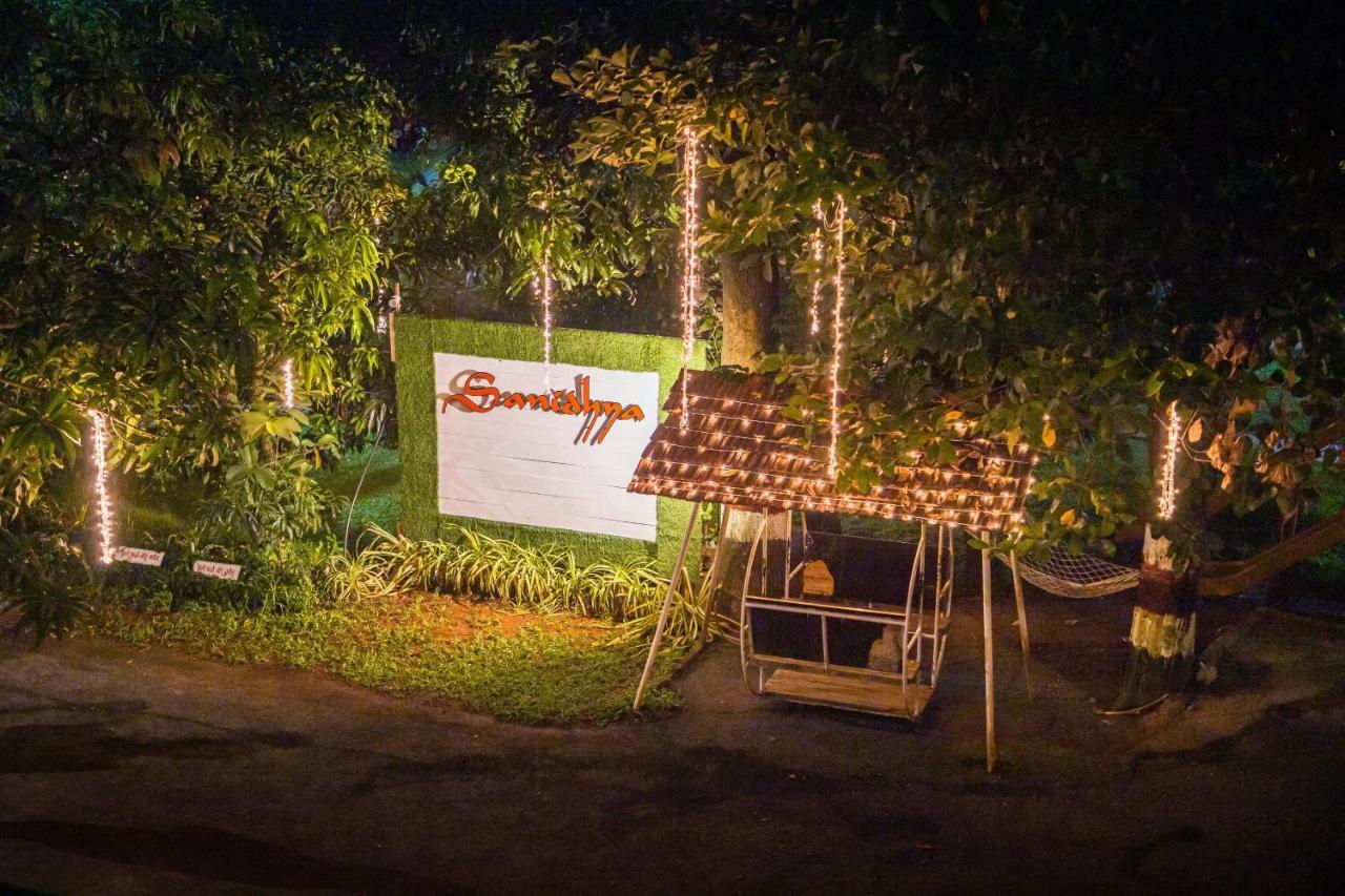 Sanidhya Beach Resort Alībāg Eksteriør bilde