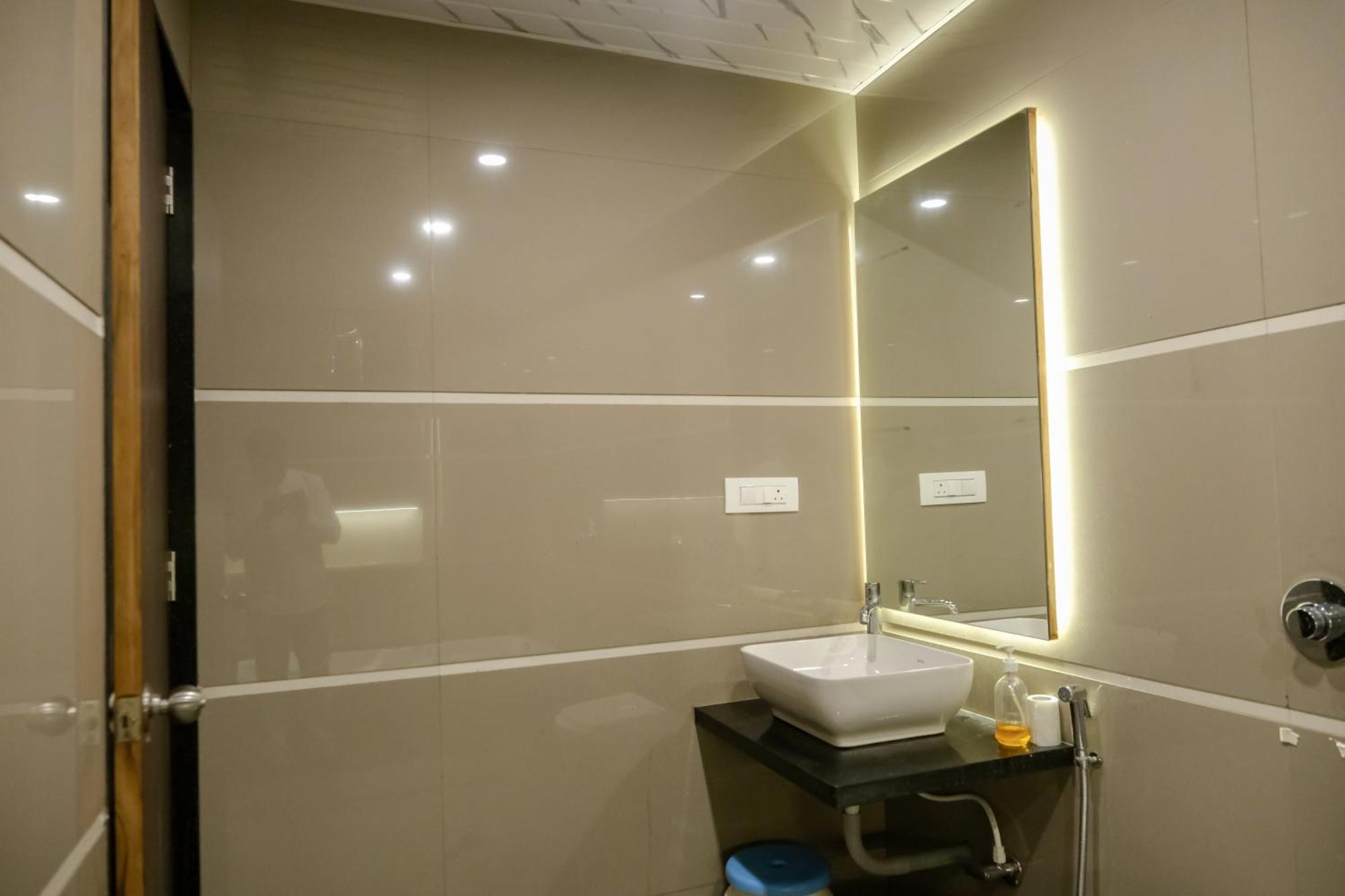 Sanidhya Beach Resort Alībāg Eksteriør bilde